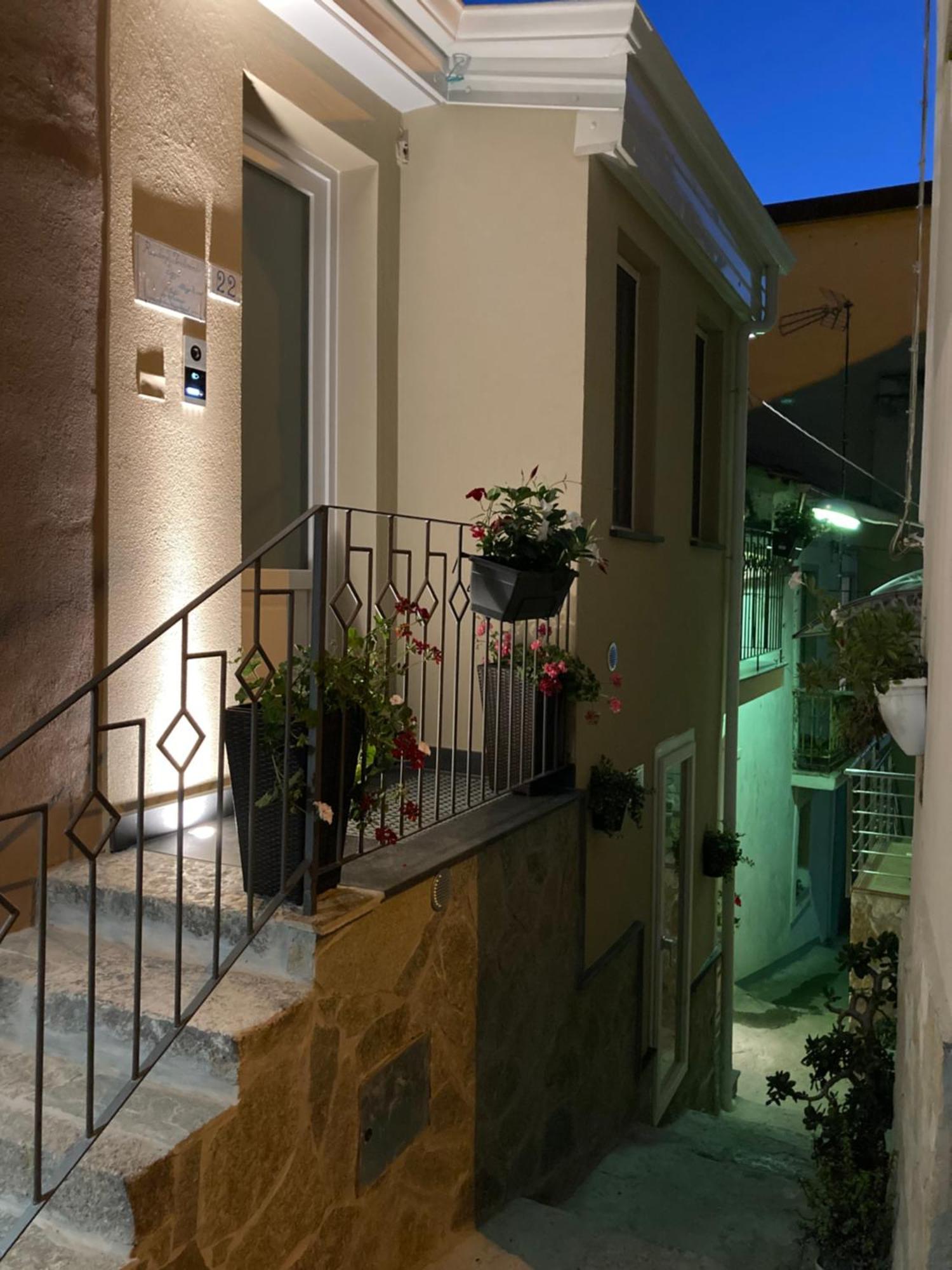 Residenza Ferdinando - 40M Dal Mare Apartment Pizzo  Bagian luar foto