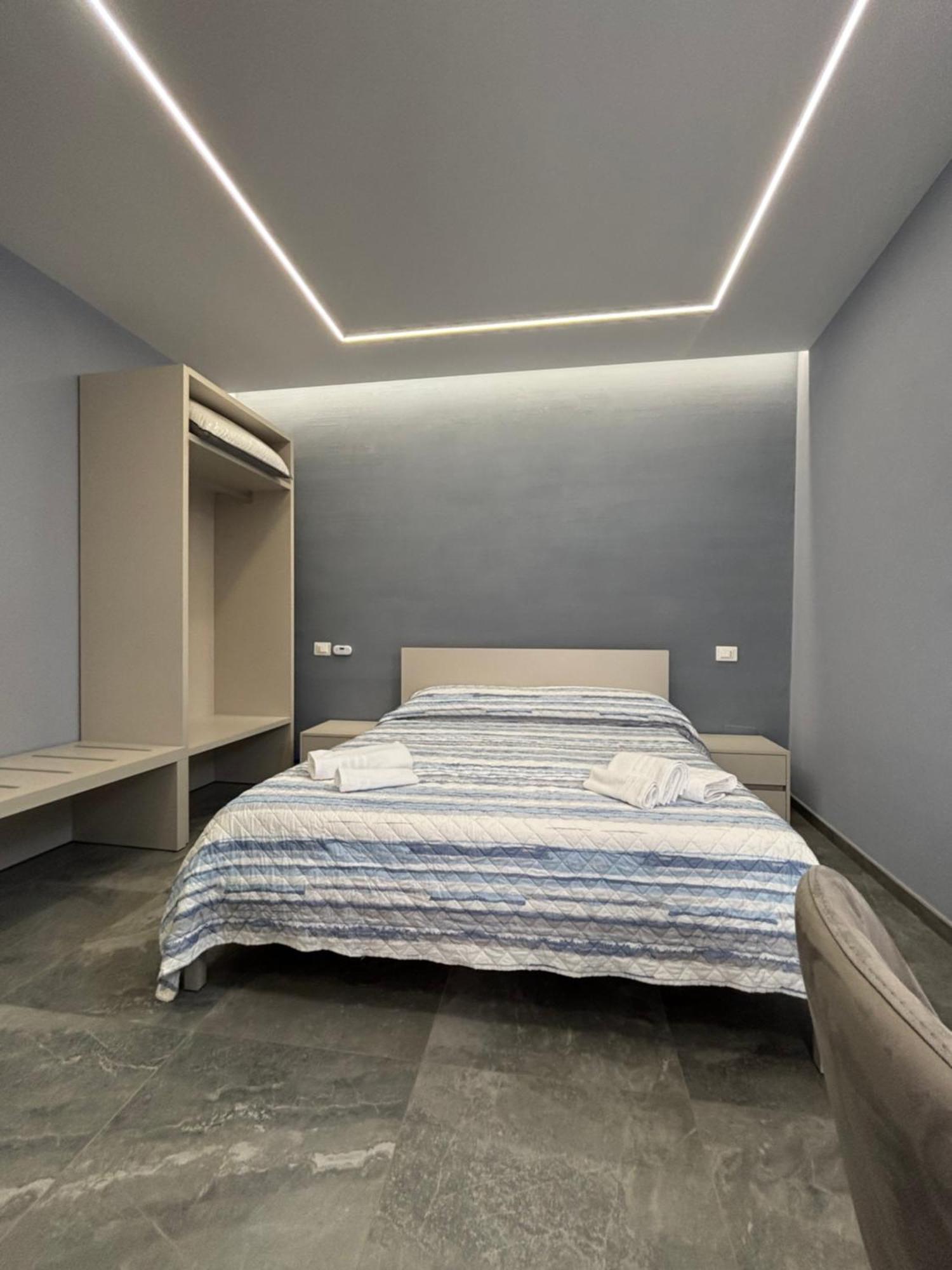 Residenza Ferdinando - 40M Dal Mare Apartment Pizzo  Bagian luar foto
